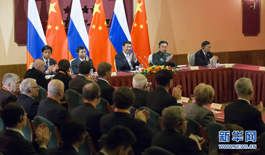 시진핑, 중국 지원 러시아 전문가 및 가족 대표 접견