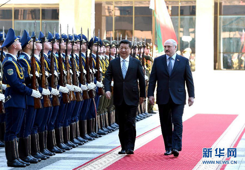 시진핑, 벨라루스 대통령 마련한 환영식 참석