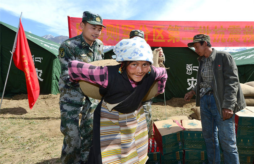따뜻한 온정의 손길 가득한 시짱 지진 재해 지역