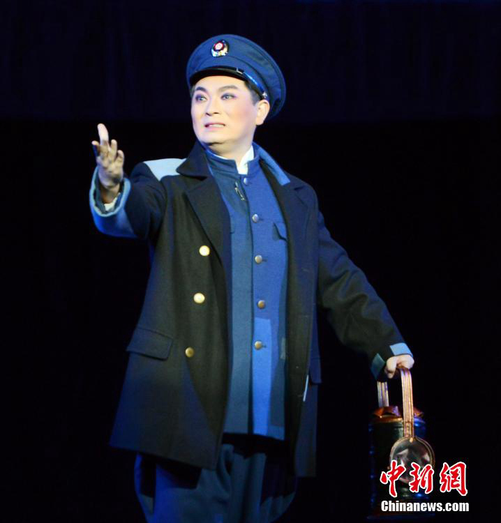 항일전쟁 다룬 경극 ‘홍등기’ 청춘판 재현 