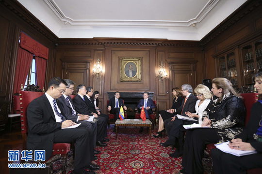 리커창, 콜롬비아 대통령과 회담 ‘상호투자 확대’