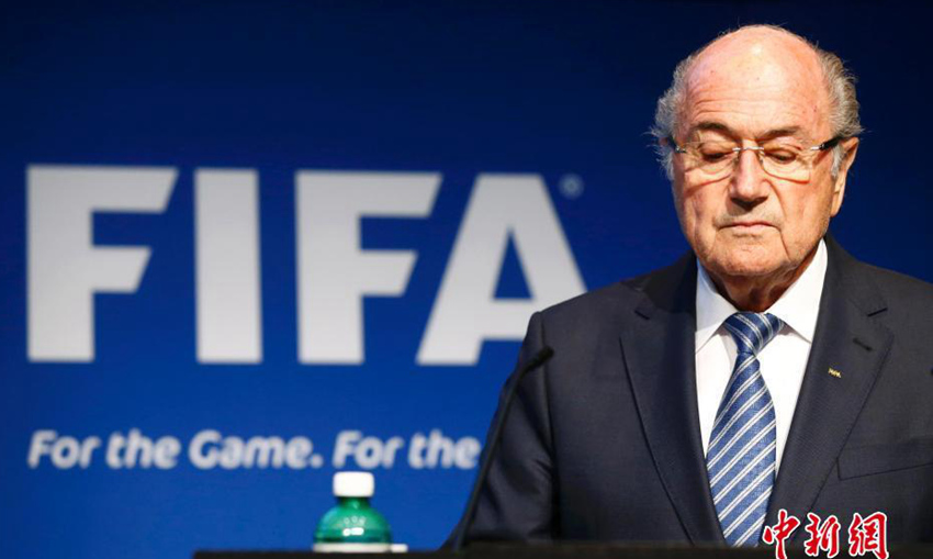 FIFA 회장 사임… “이른 시일에 임시 총회를 열겠다” 