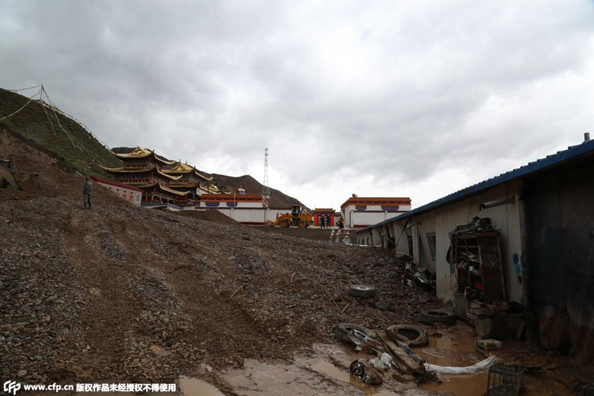 간쑤 쑤난현 폭우, 산사태로 이어져 건물 18채 붕괴