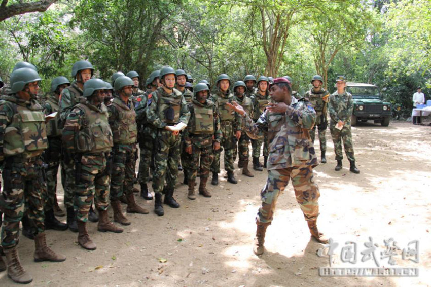 중국무장경찰 첫 해외 합동훈련 실시, MP5 착용
