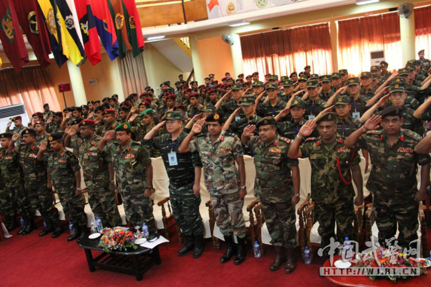 중국무장경찰 첫 해외 합동훈련 실시, MP5 착용