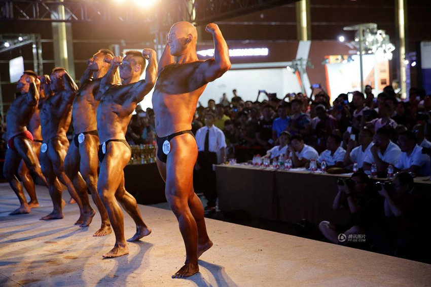 2015미스터 차이나 대회, 불끈불끈한 근육 남녀들 운집