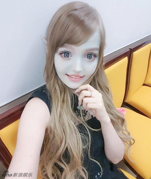 화제가 된 귀여운 미국 소녀, 바비인형이 따로 없네! 