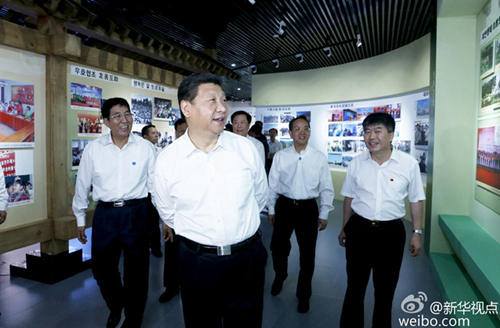 시진핑 조선족자치주 옌볜 시찰…주민들과 한담