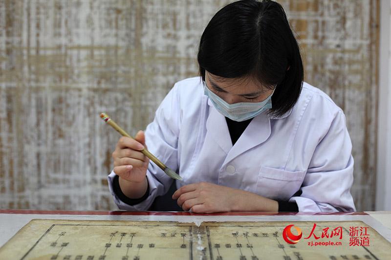 닝보 천일각 박물관 고서 복원 전문가의 하루