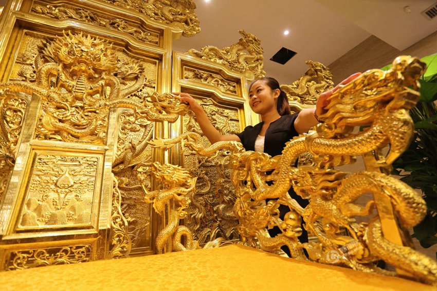 산둥 호텔, 태화전 황제 의자 버금가는 ‘황금의자’ 제작