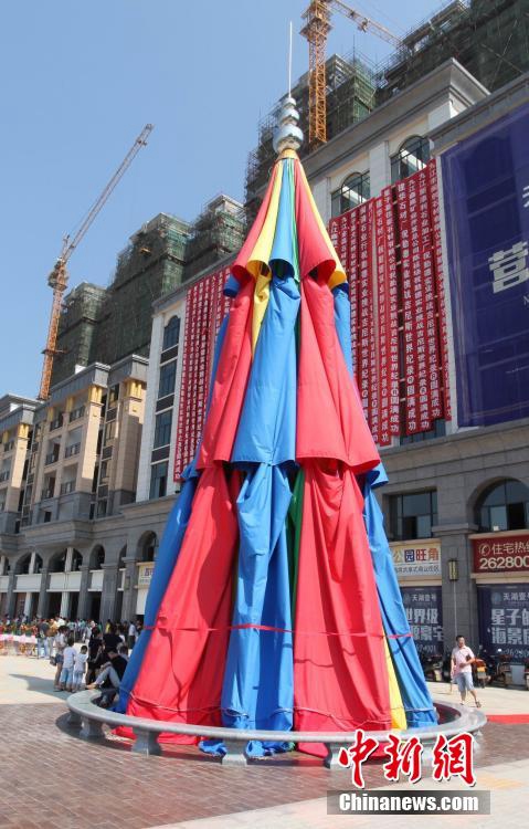 세계에서 가장 큰 ‘파라솔’ 등장, 면적 무려 418㎡