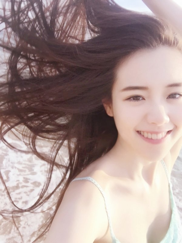 타이완 최고의 대학 퀸카 ‘무결점 외모의 소유자’