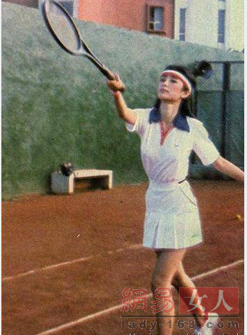 타이완 원조여신 린칭샤 30년 전 테니스복 사진 공개