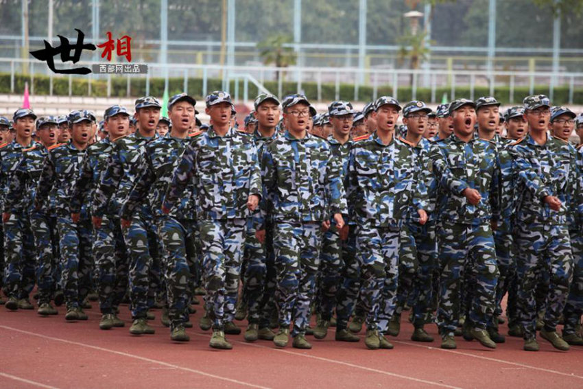 대학 신입생들의 생생한 군사훈련 현장 탐방