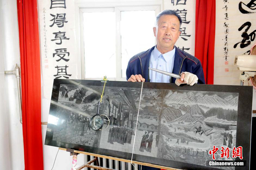 간쑤 농민, 10년 동안 석판에 홍루몽 주요장면 새겨