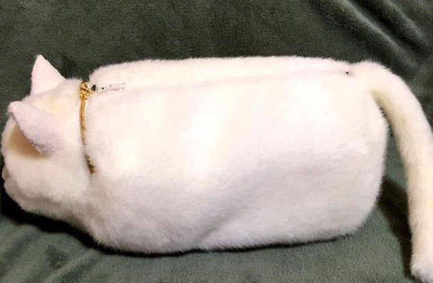 ‘고양이 핸드백’ 일본서 인기, 싱크로율 100%