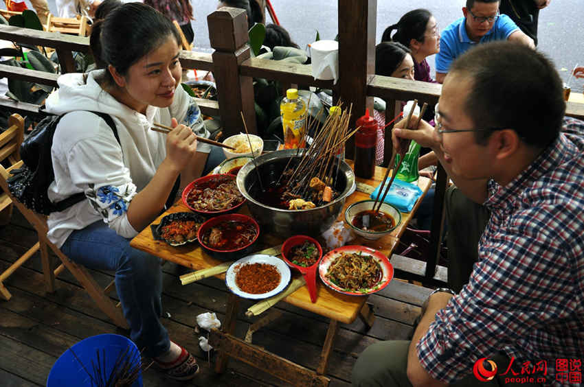 청두 시민들이 가장 즐겨 먹는 음식, ‘촨촨샹’의 세계