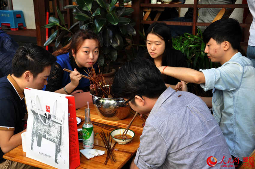 청두 시민들이 가장 즐겨 먹는 음식, ‘촨촨샹’의 세계