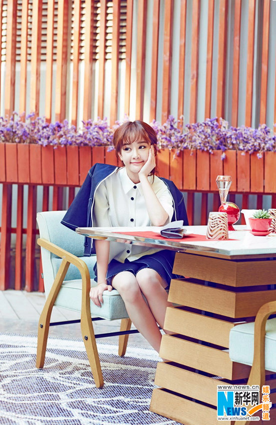 장멍, ‘오피스 레이디’ 화보 공개…깜찍+발랄