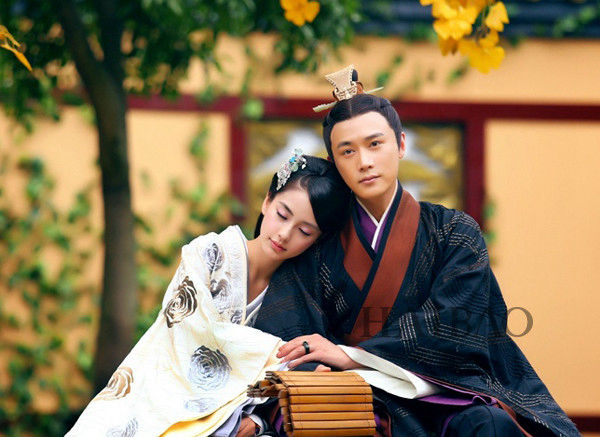 사극 ‘운중가’의 화려한 한푸, 가장 잘 어울리는 스타는?