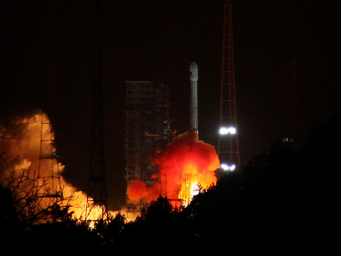 중국 5년간 로켓발사 90회, 발사 성공률 97.7%
