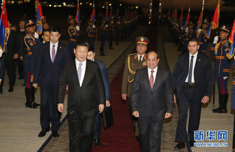 시진핑, 이집트 카이로 도착해 국빈 방문 돌입
