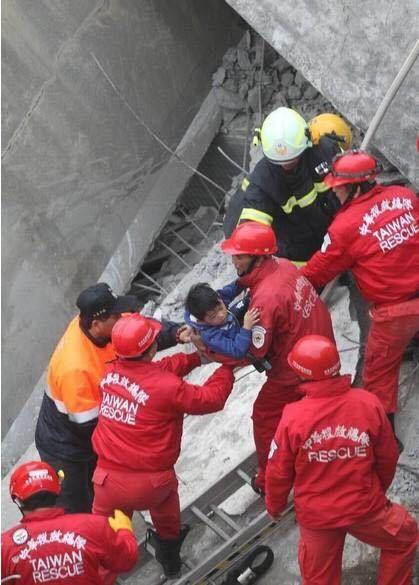 타이완 가오슝 규모 6.7 지진 발생…건물 여러 채 붕괴