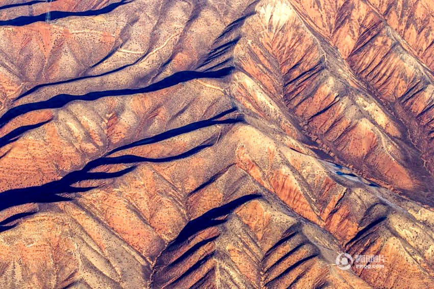 중국 사진작가가 선보인 황토고원 항공사진… 웅장한 자연