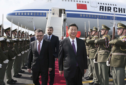 시진핑 주석 프라하 도착, 체코 국빈방문 돌입