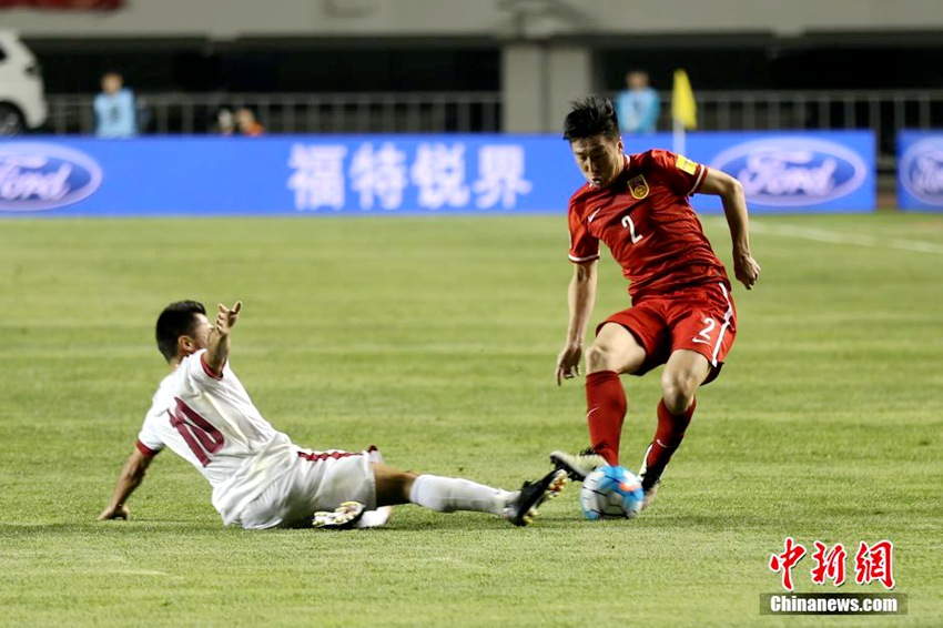 중국 카타르에 2:0으로 승리, 15년 만에 최종예선행