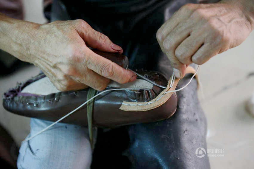 [중국인의 하루] 저장 닝보의 '맞춤 신발' 장인