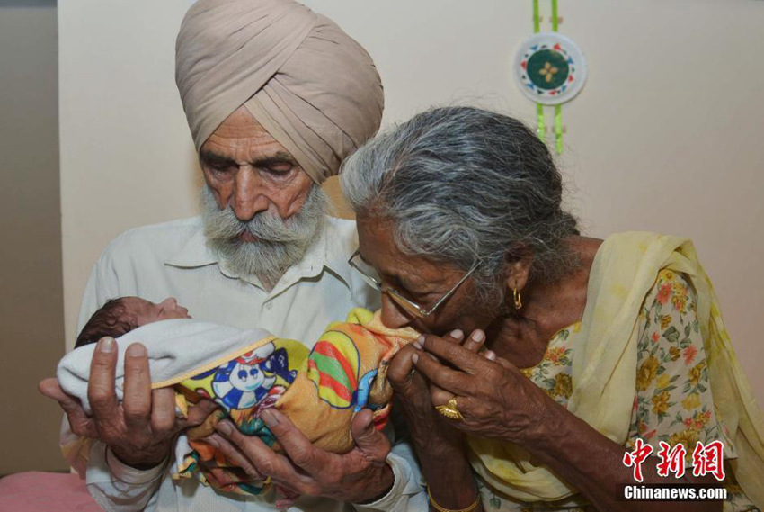 인도 70세 여성, 인공 수정으로 한 아이의 엄마 돼
