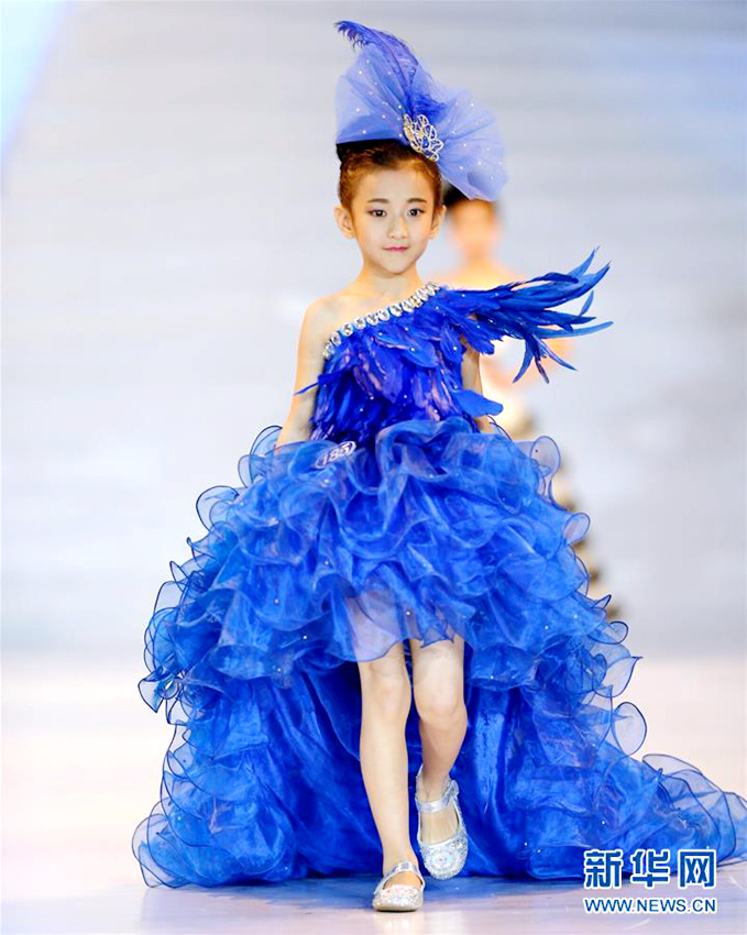 200여 명의 어린이들 참가한 어린이 패션모델 경연 대회
