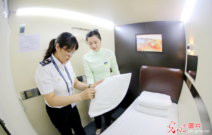 칭다오 공항, 중국 최초 잠자는 ‘캡슐’ 여관 개장