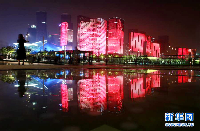 중국 항저우, 화려한 등불 설치해 G20정상회담 준비