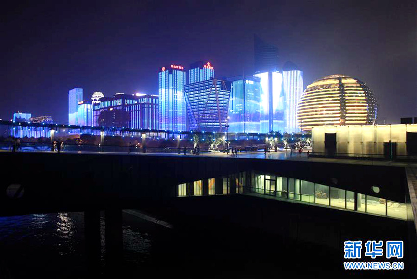 중국 항저우, 화려한 등불 설치해 G20정상회담 준비