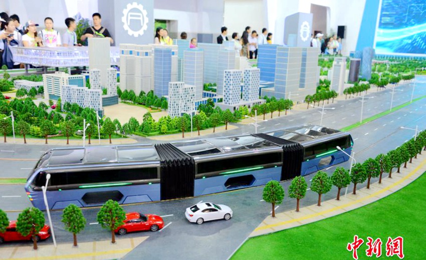 중국의 ‘최강 버스’ 공개! 교통체증 35% 줄일 것