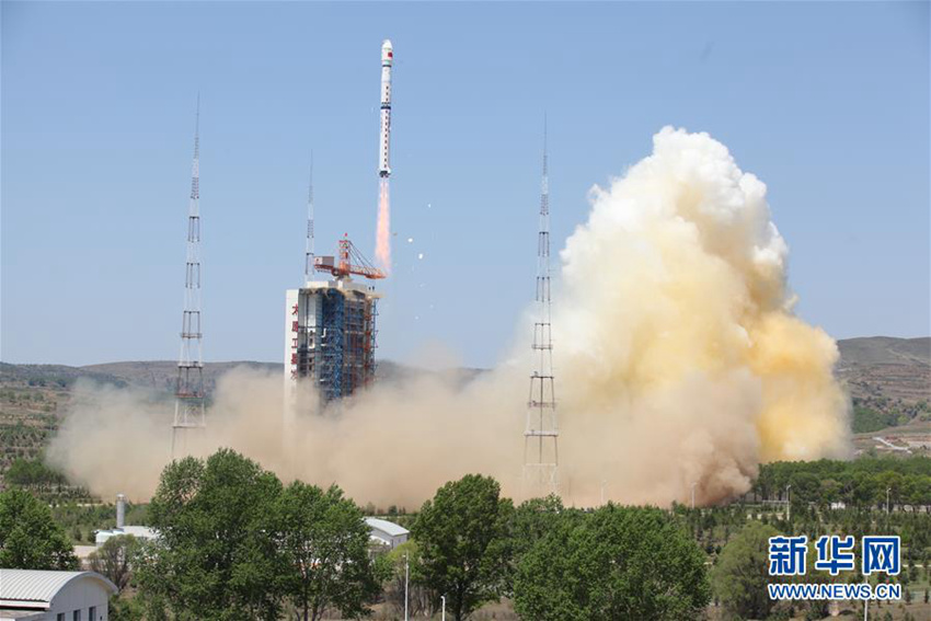 中, ‘쯔위안’ 위성과 ‘우르과이NewSat’ 위성 발사 성공