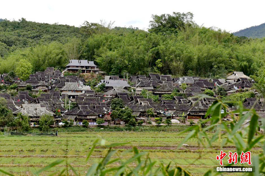 태족 전통마을인 만탄촌의 모습