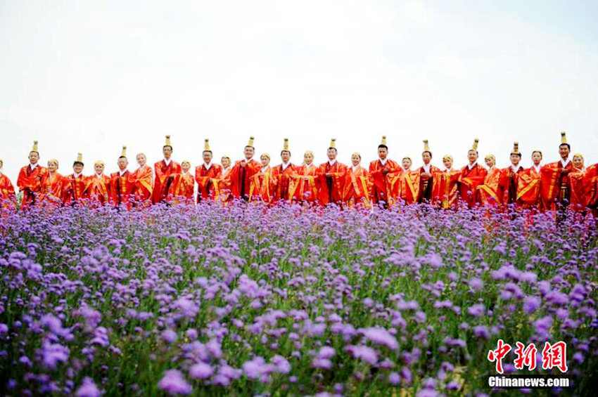 간쑤 진창, ‘한･당 전통방식’ 집단 결혼식 열려