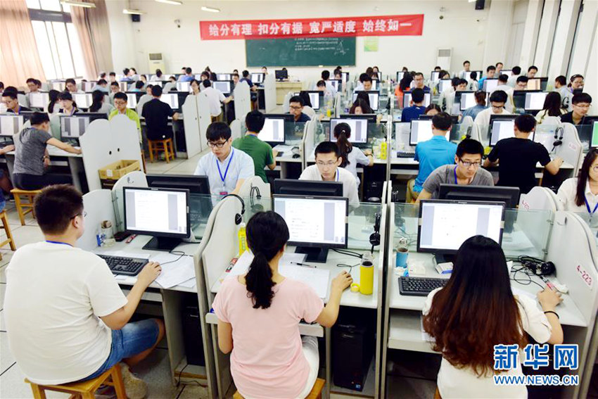 중국 대입시험 답안지 채점장의 풍경 大공개