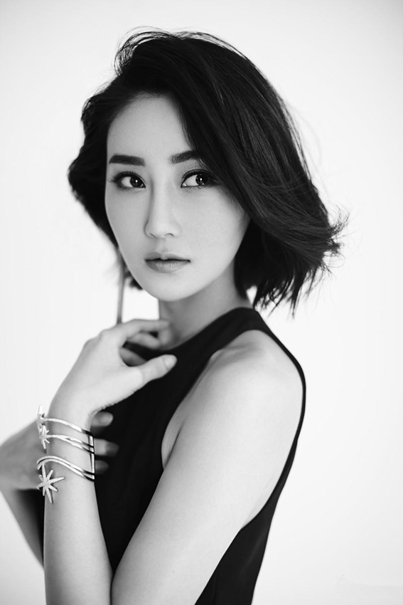 분위기 올킬한 린펑의 미모, 우아 여신 강림