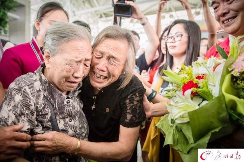 73년 간 생이별, 노인이 되어 만난 자매의 눈물