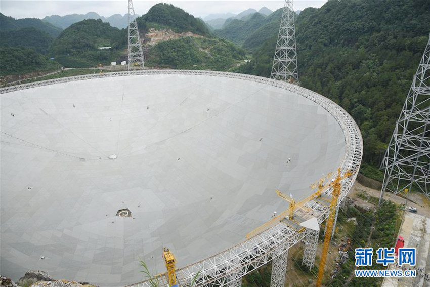 세계 최대 전파망원경 마지막 반사 디스크까지 설치 완료