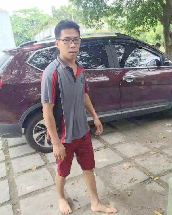 5세 아이 태운 BMW 호수에 풍덩, 택배 청년 구조