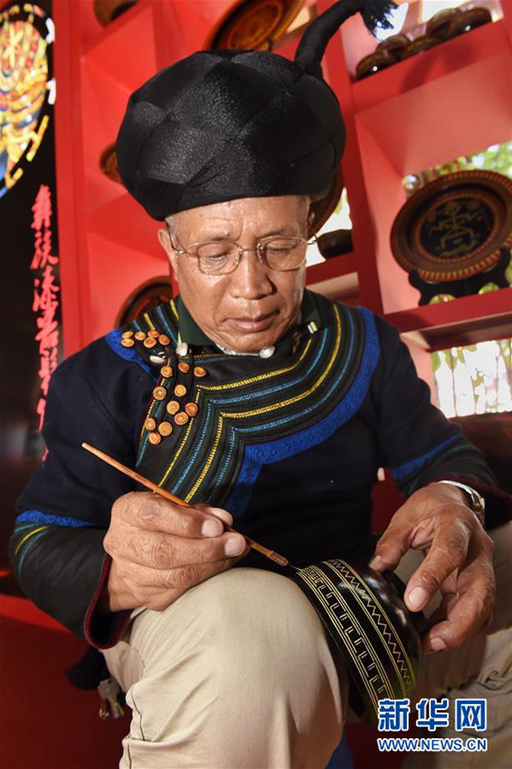 비물질문화유산의 성지 쓰촨 량산, 소수민족의 전통 예술