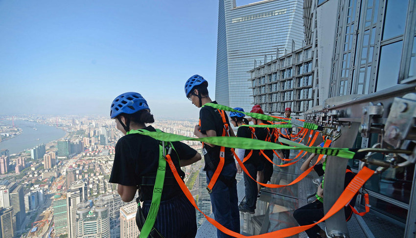 상하이 유리 다리 전망대, 340m 공중을 걷는 느낌