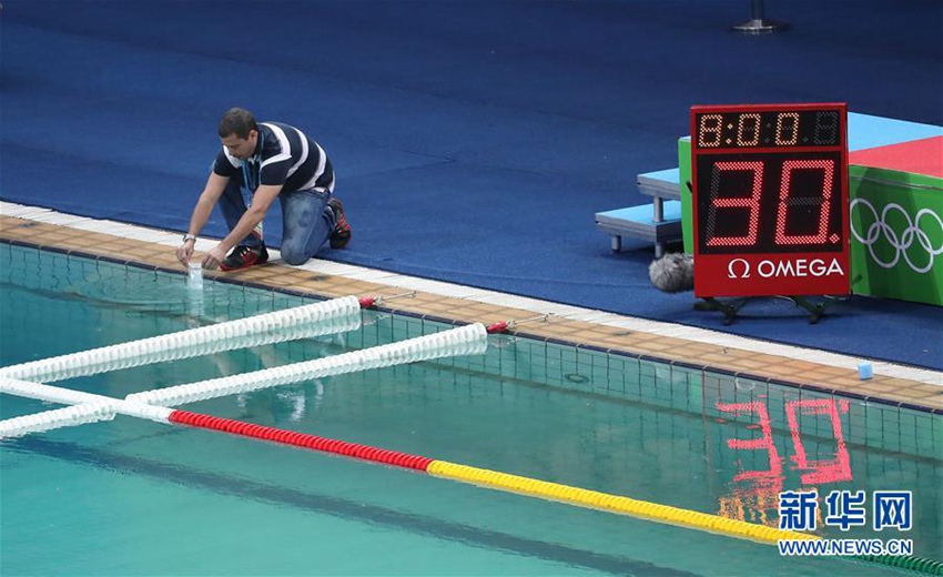 국제수영연맹 녹색으로 변한 리우 수영장 안전하다!