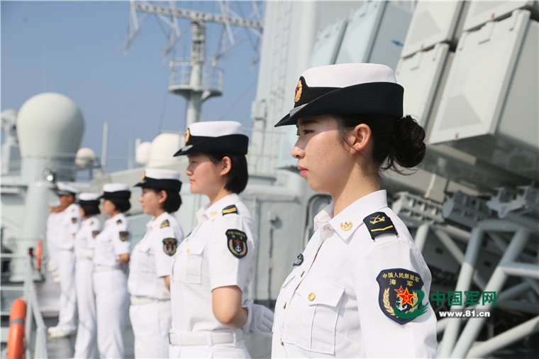 中 해군 24차 호위편대 칭다오서 출항, 화려한 환송식