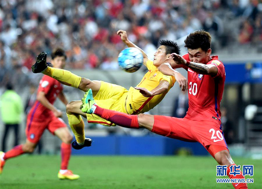 중국 축구 2:3으로 한국에 아쉽게 패, 이길 수 있었는데